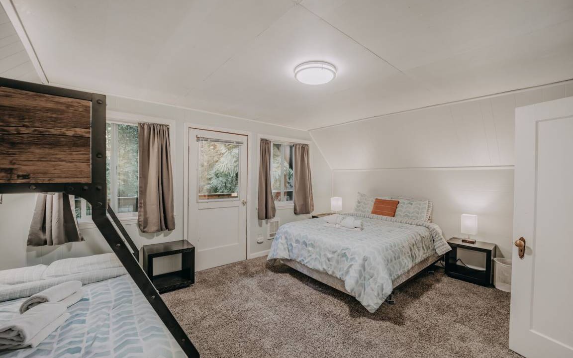 Photo of Bedroom in Glacier