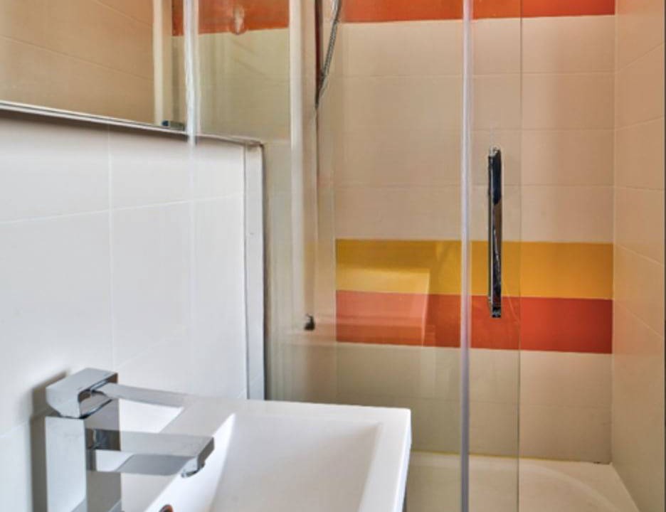 Photo of Bathroom in Arts-et-Metiers