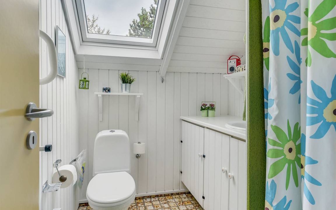 Photo of Bathroom in Næs