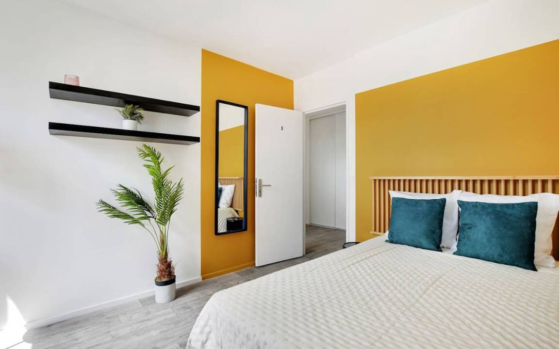 Photo of Bedroom in Le Kremlin-Bicetre