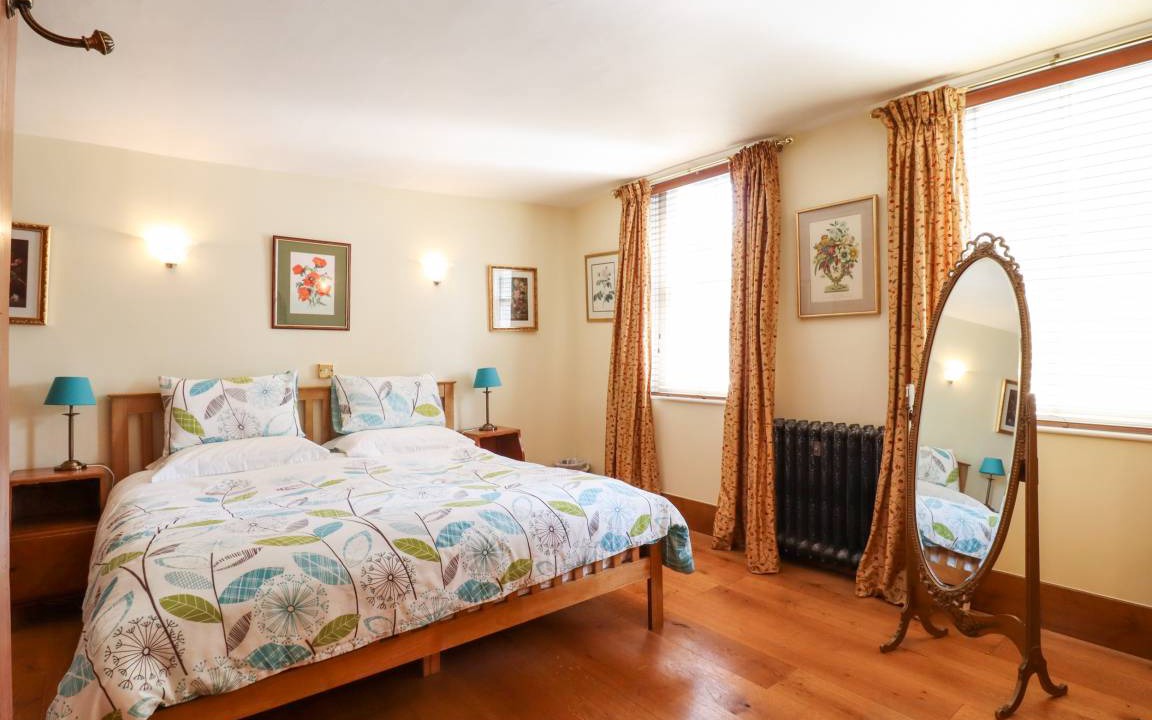 Photo of Others in Deal