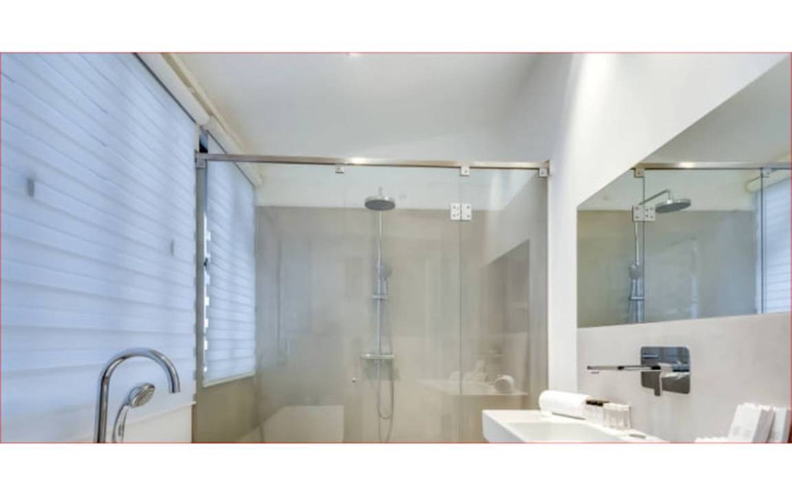 Photo of Bathroom in Montmartre