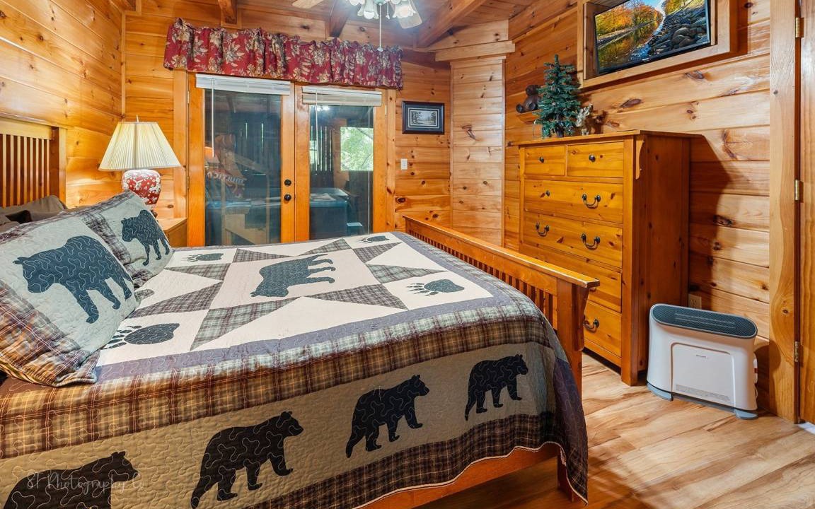 Photo of Bedroom in Sevierville