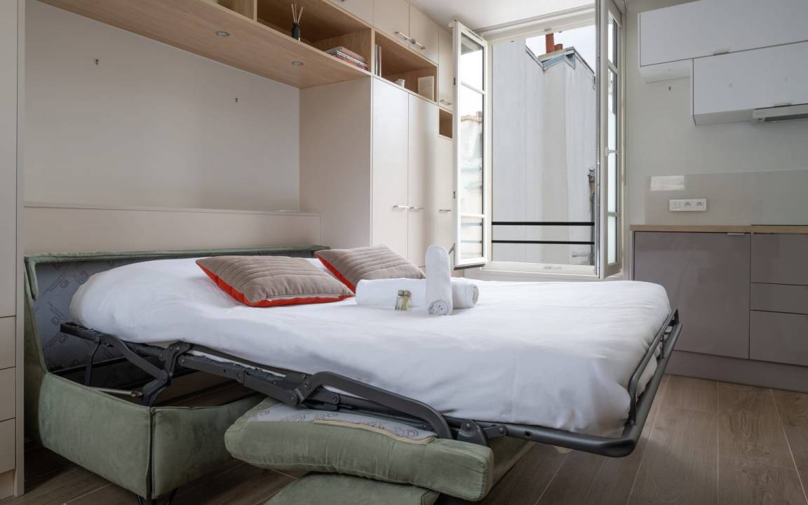 Photo of Bedroom in Arts-et-Metiers