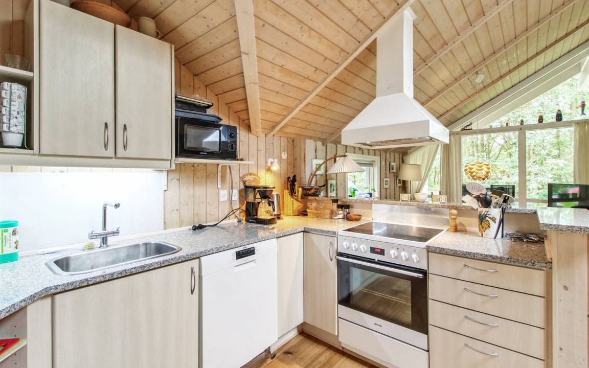 Photo of Kitchen in Skygge
