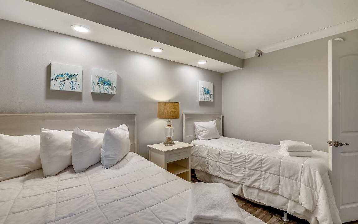 Photo of Bedroom in Holiday Isle