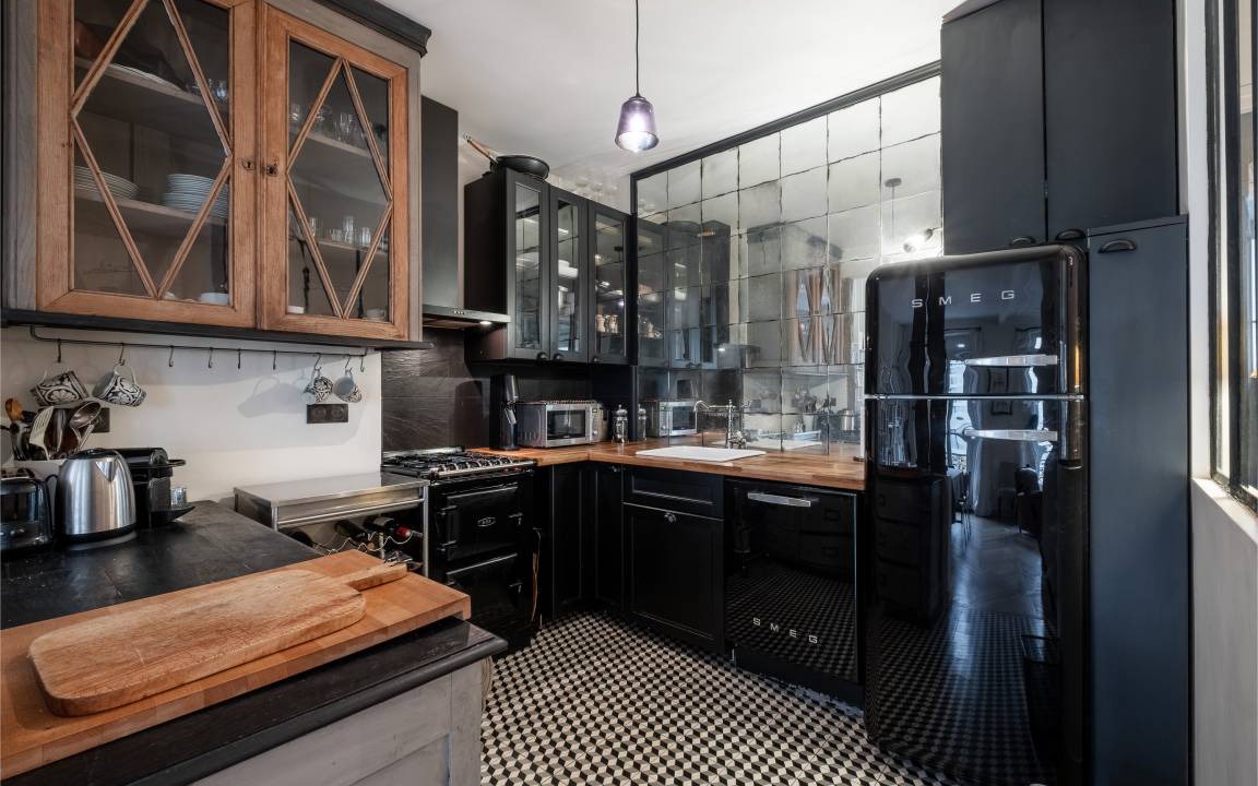 Photo of Kitchen in Villa Montmorency