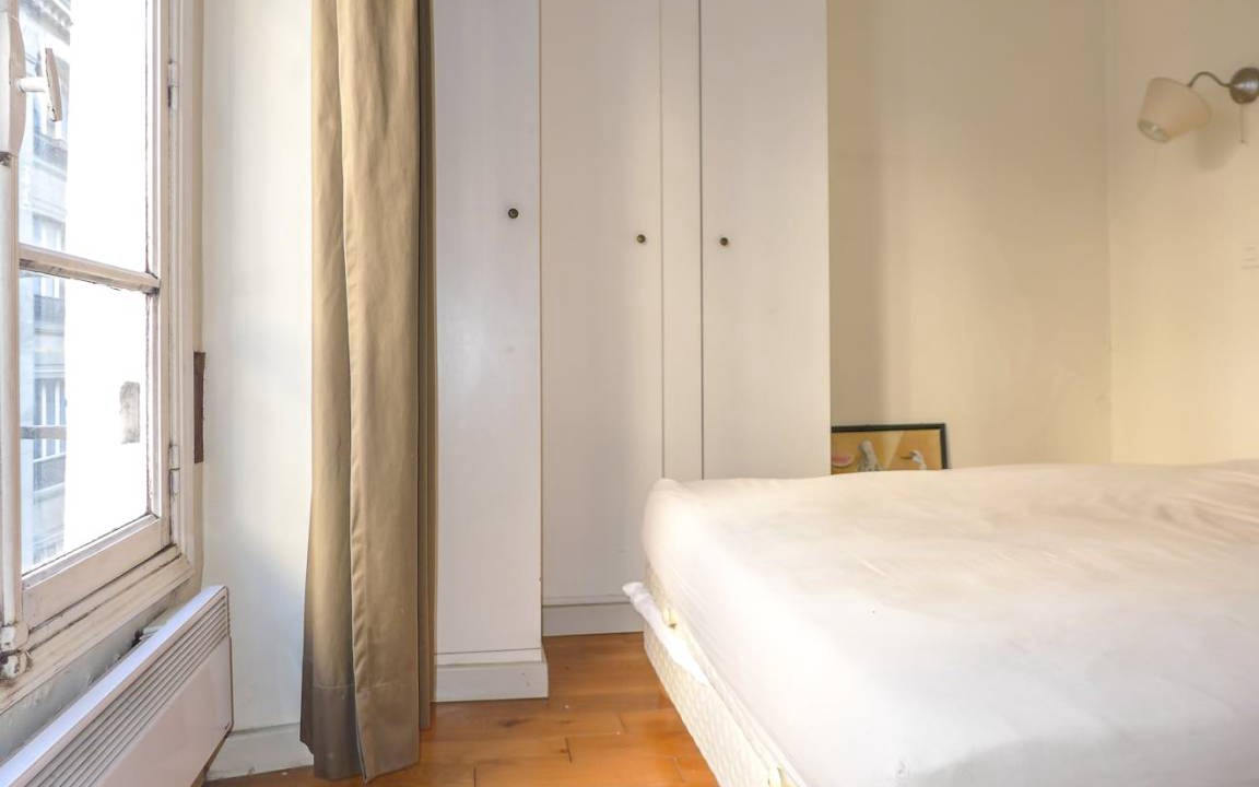 Photo of Bedroom in Arts-et-Metiers