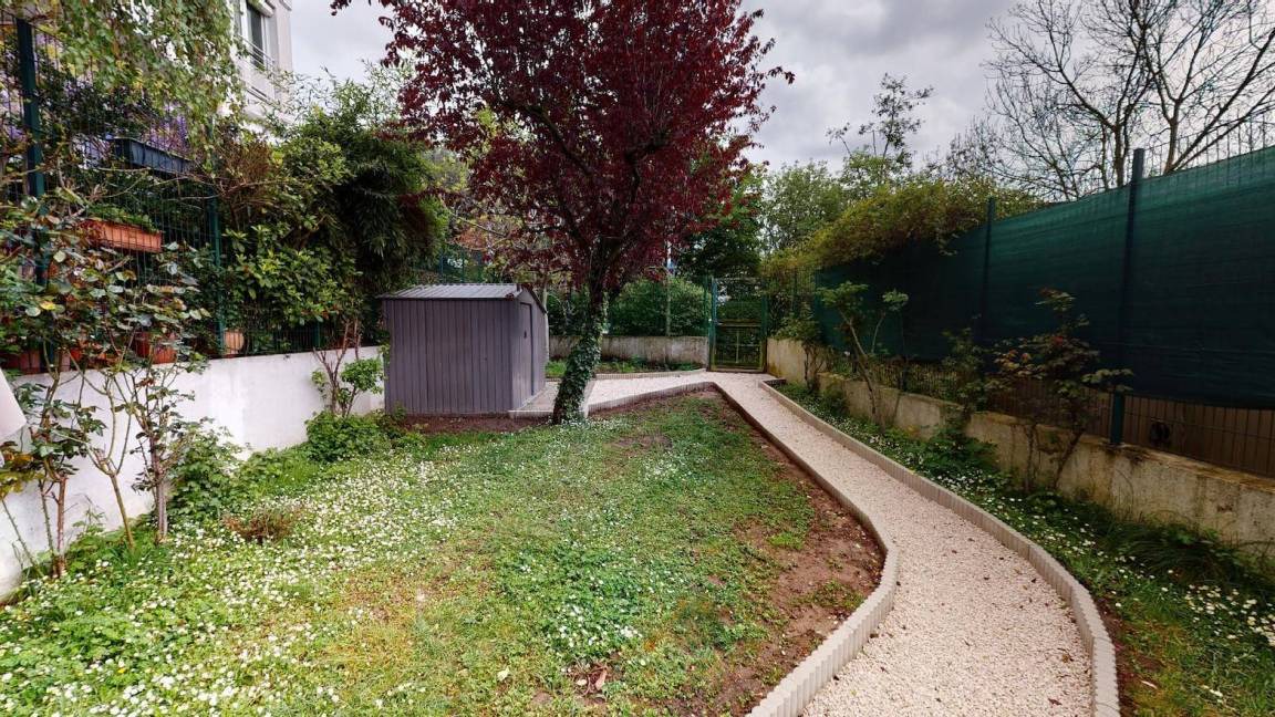 Photo of Others in Issy-les-Moulineaux