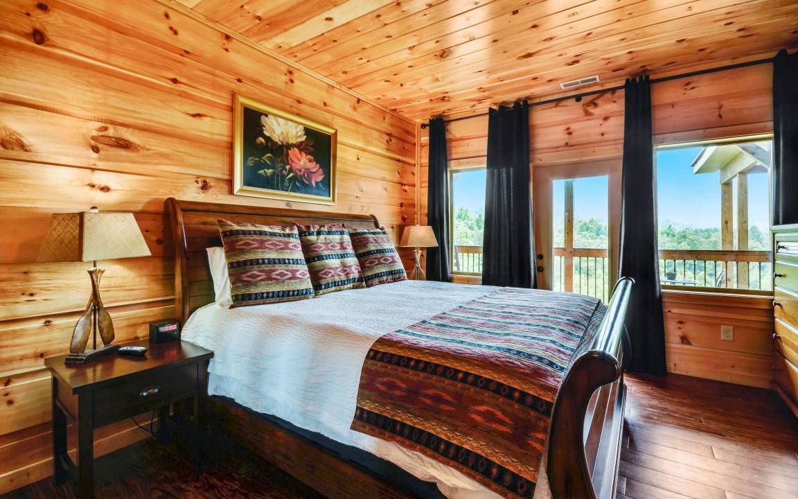 Photo of Bedroom in Pittman Center