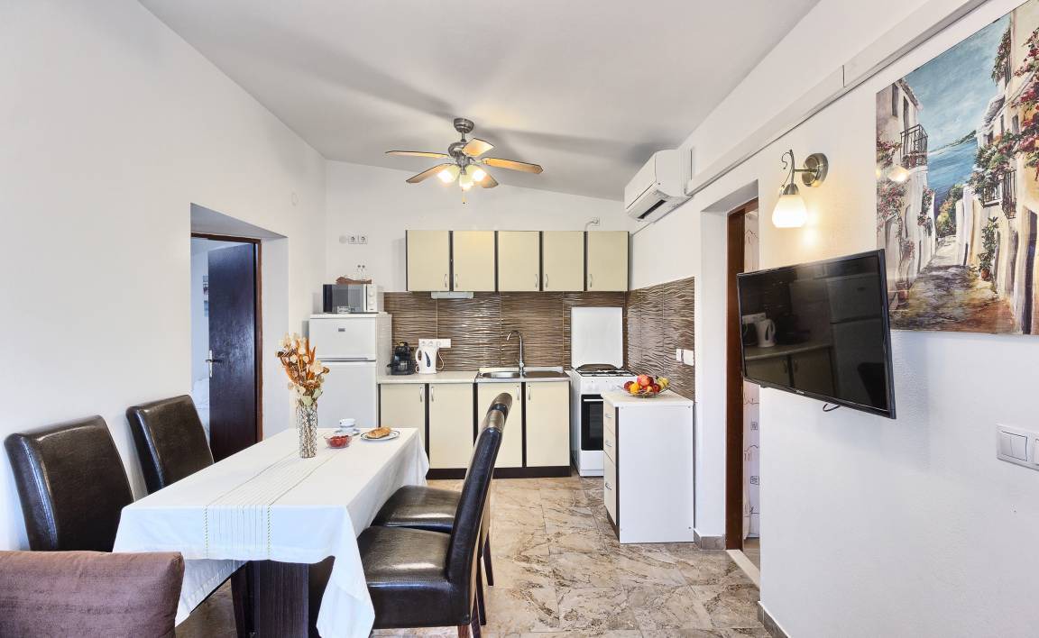 Photo of Kitchen in Cove Basina (Jelsa)