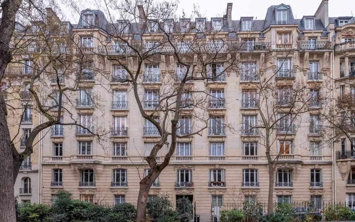 Photo of Buildings in 18th Arrondissement