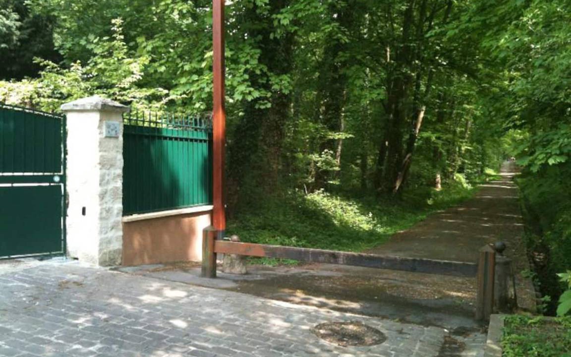 Photo of Others in Ville-d'Avray