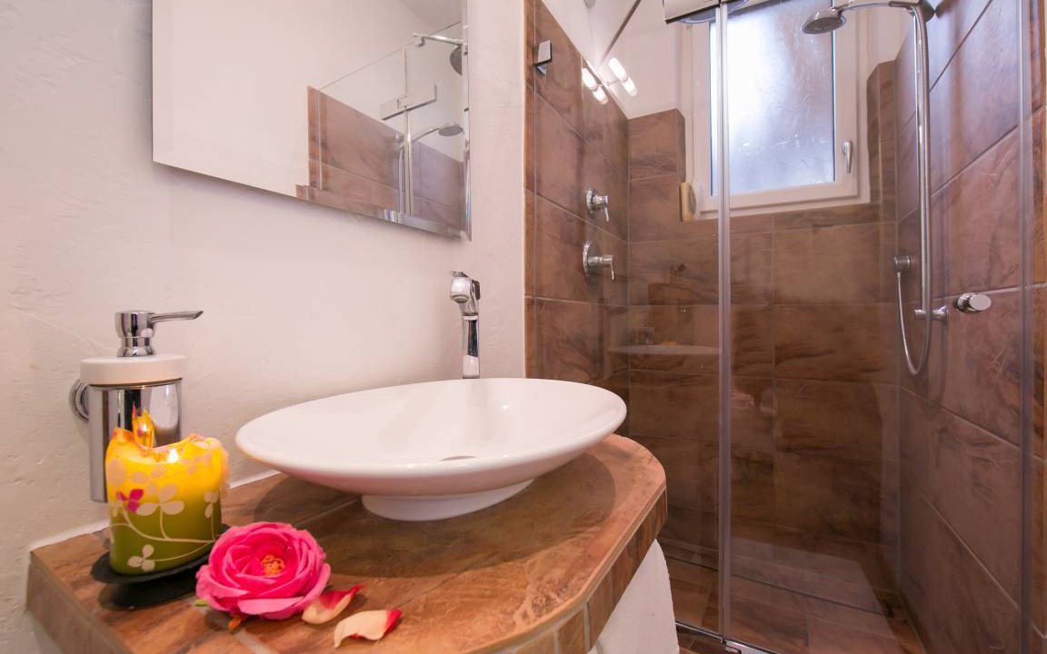 Photo of Bathroom in Morcote