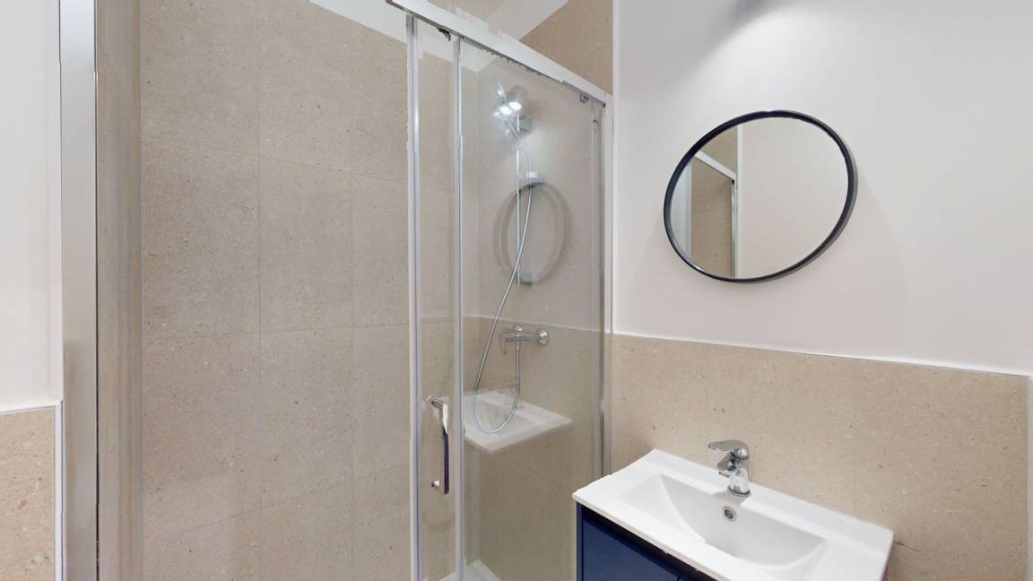 Photo of Bathroom in 18th Arrondissement