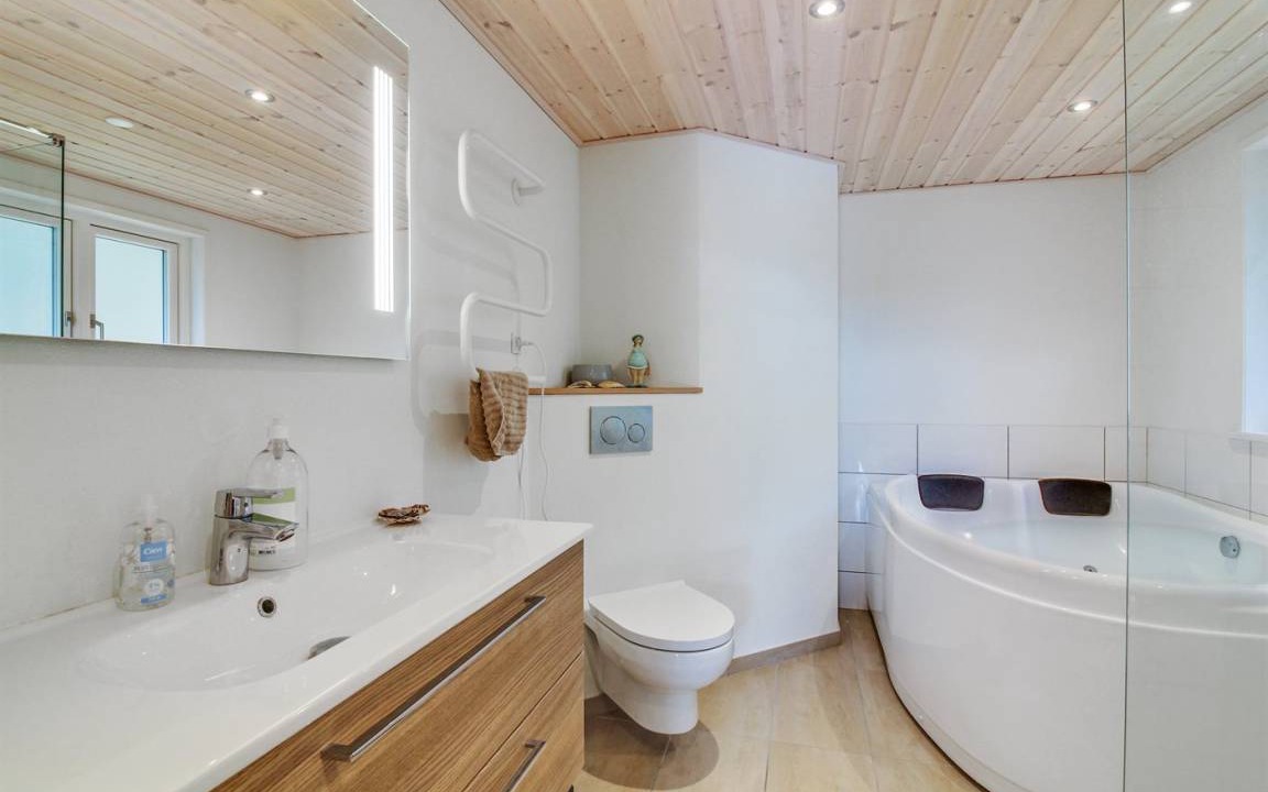 Photo of Bathroom in Strandby