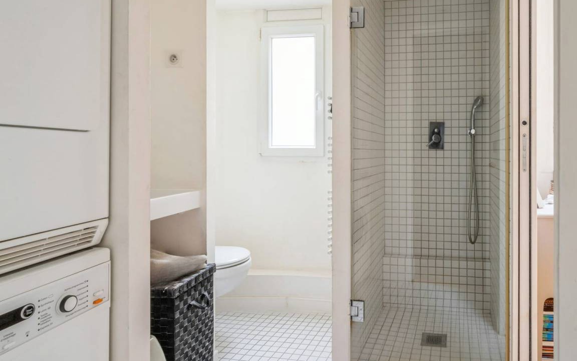 Photo of Bathroom in Quartier de l'Ecole-Militaire