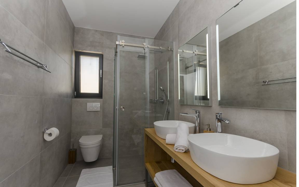 Photo of Bathroom in Srima
