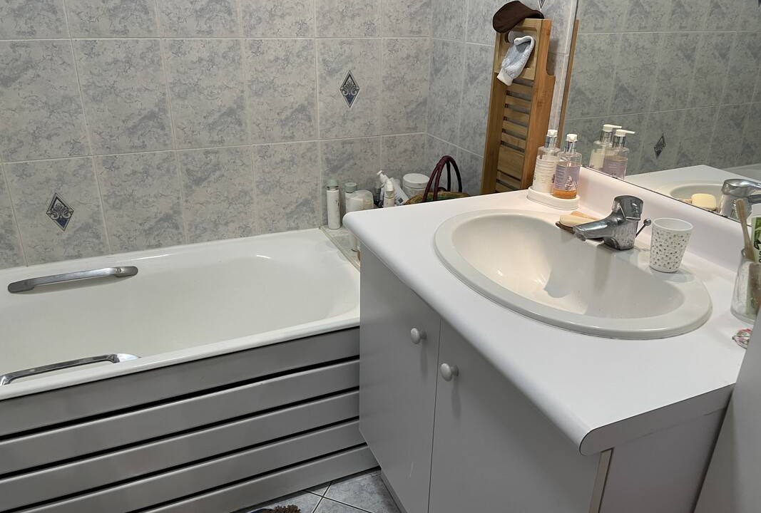 Photo of Bathroom in Gare