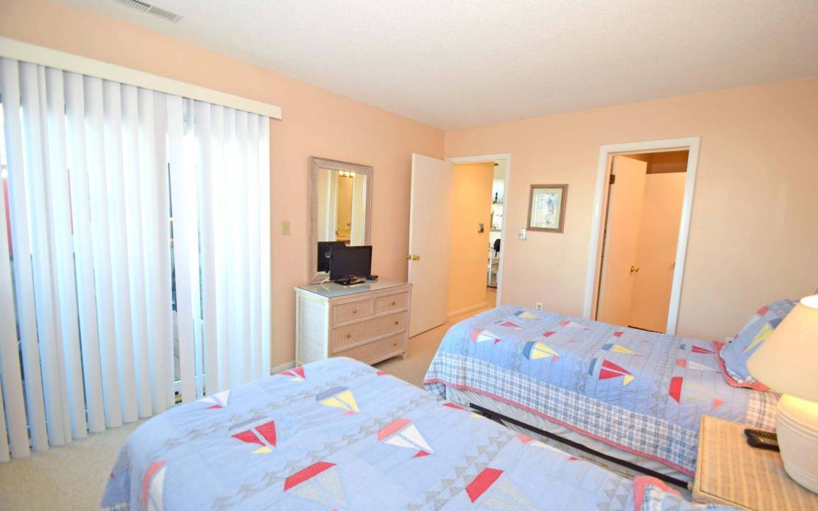 Photo of Bedroom in Heron Harbour Isle