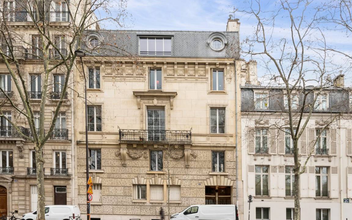 Photo of Others in Quartier de l'Ecole-Militaire