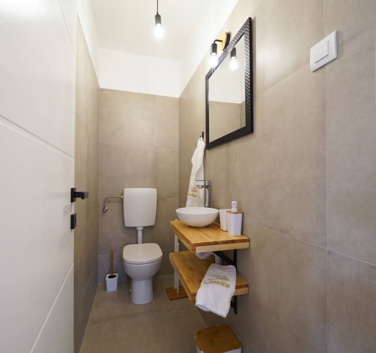 Photo of Bathroom in Sukosan