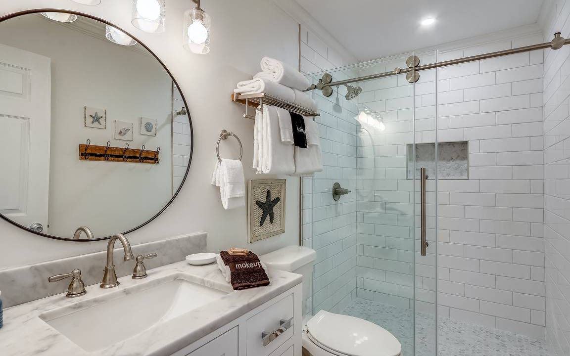 Photo of Bathroom in Holiday Isle