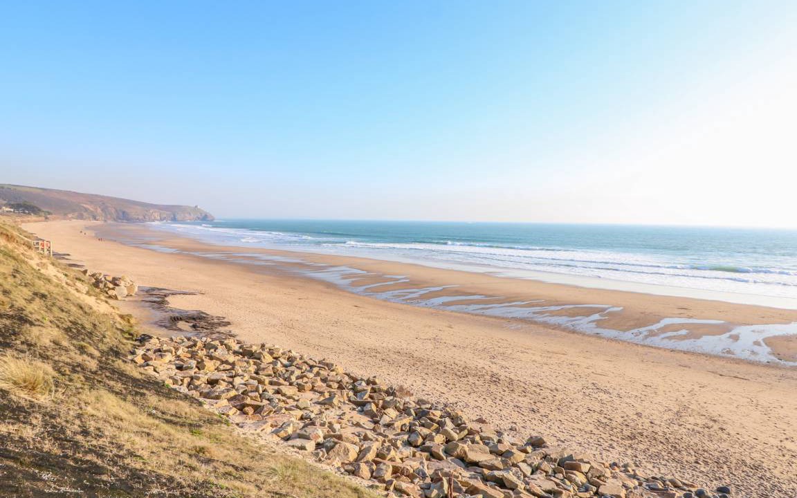 Photo of Others in Praa Sands