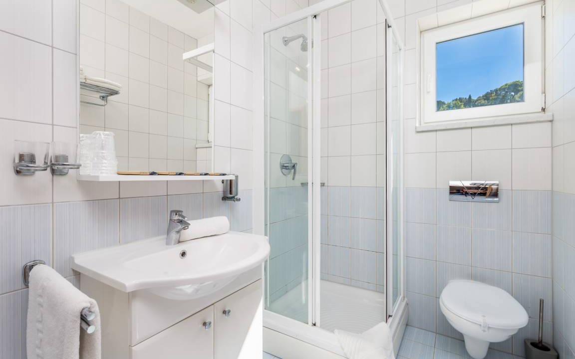 Photo of Bathroom in Rab