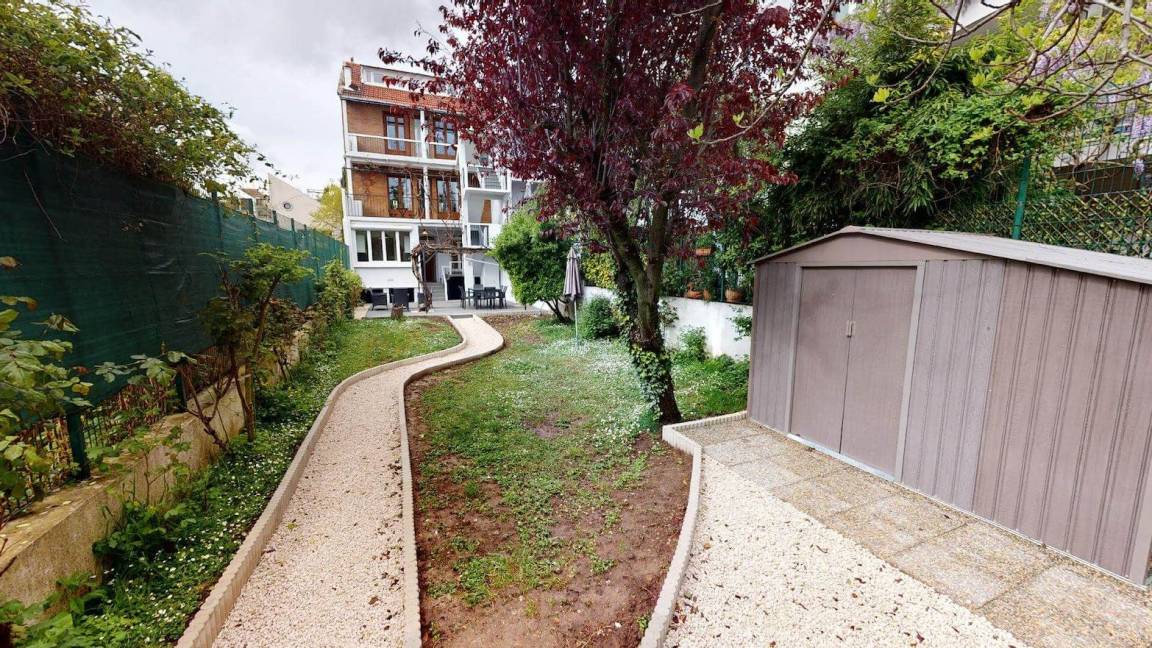 Photo of Others in Issy-les-Moulineaux