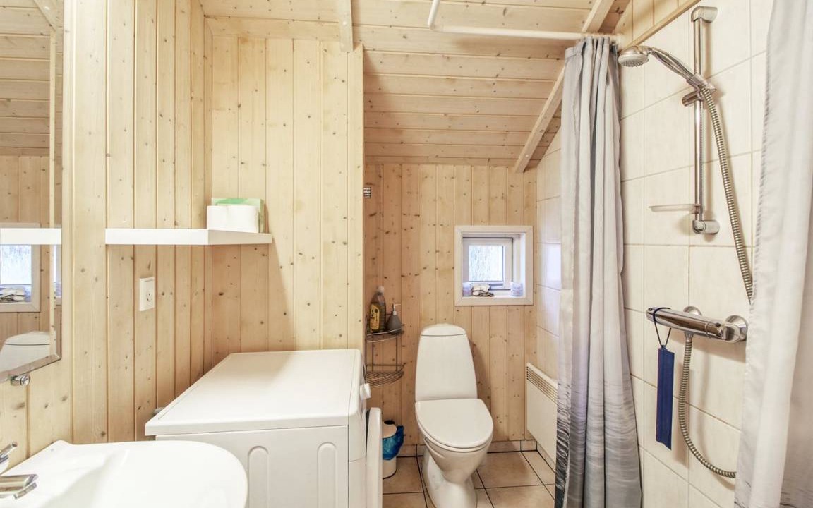 Photo of Bathroom in Skygge