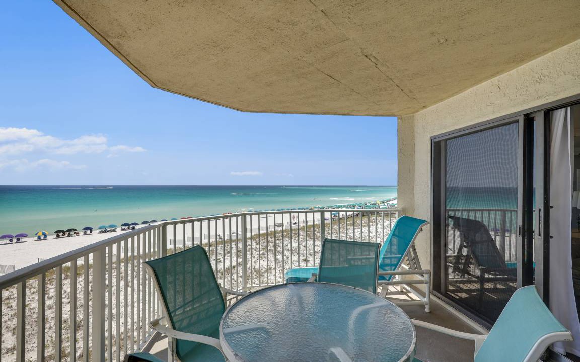 Photo of Patio Balcony in Holiday Isle