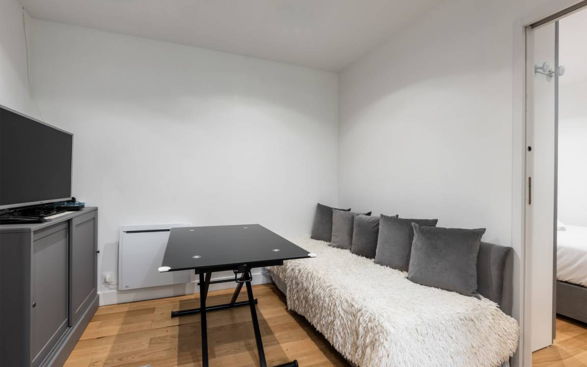Photo of Bedroom in 17th Arrondissement