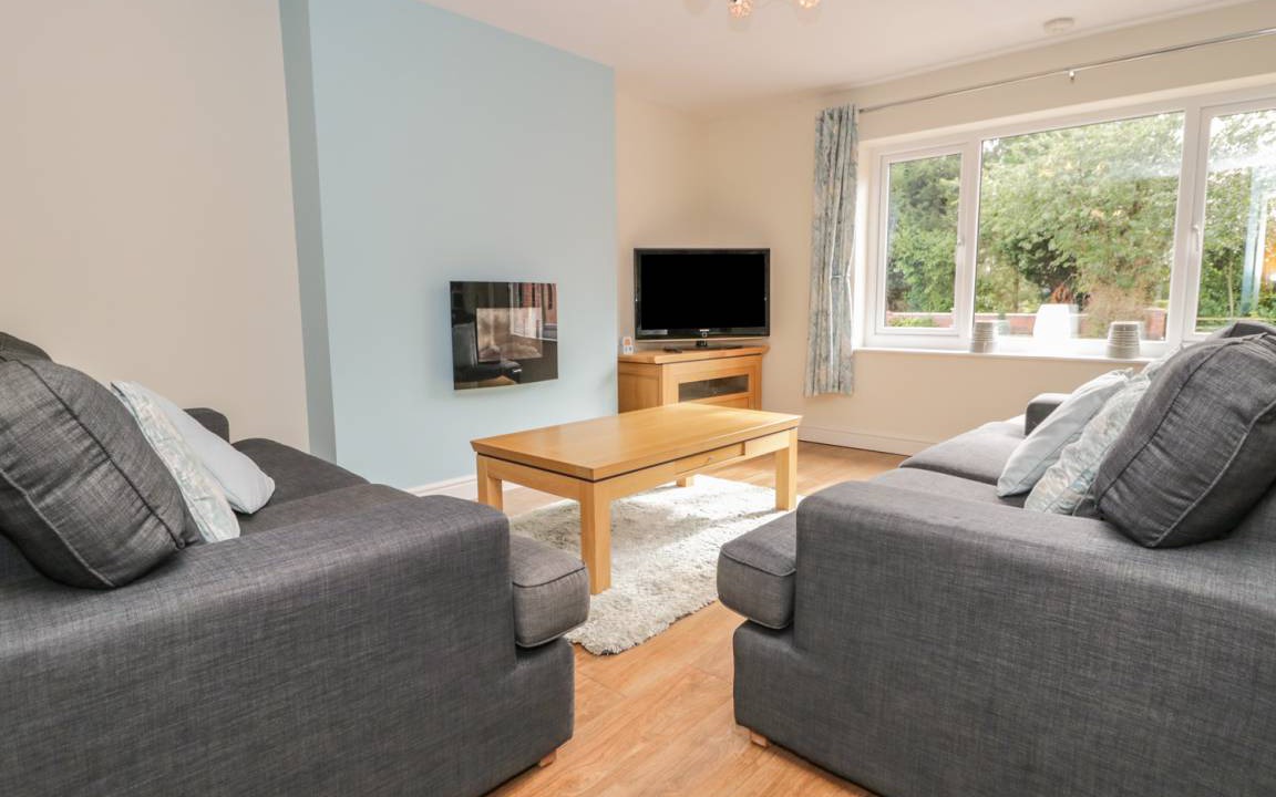 Photo of Others in Storwood