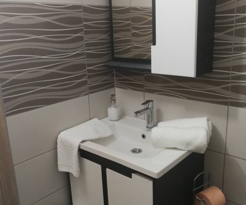 Photo of Bathroom in Catrnja