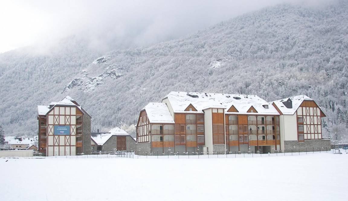 Photo of Buildings in Saint-Mamet