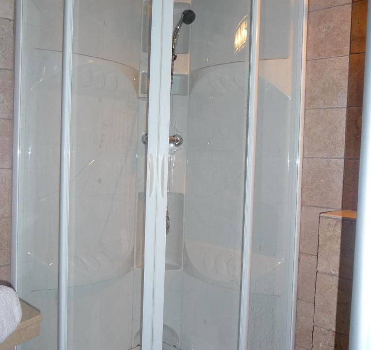 Photo of Bathroom in 4th Arrondissement