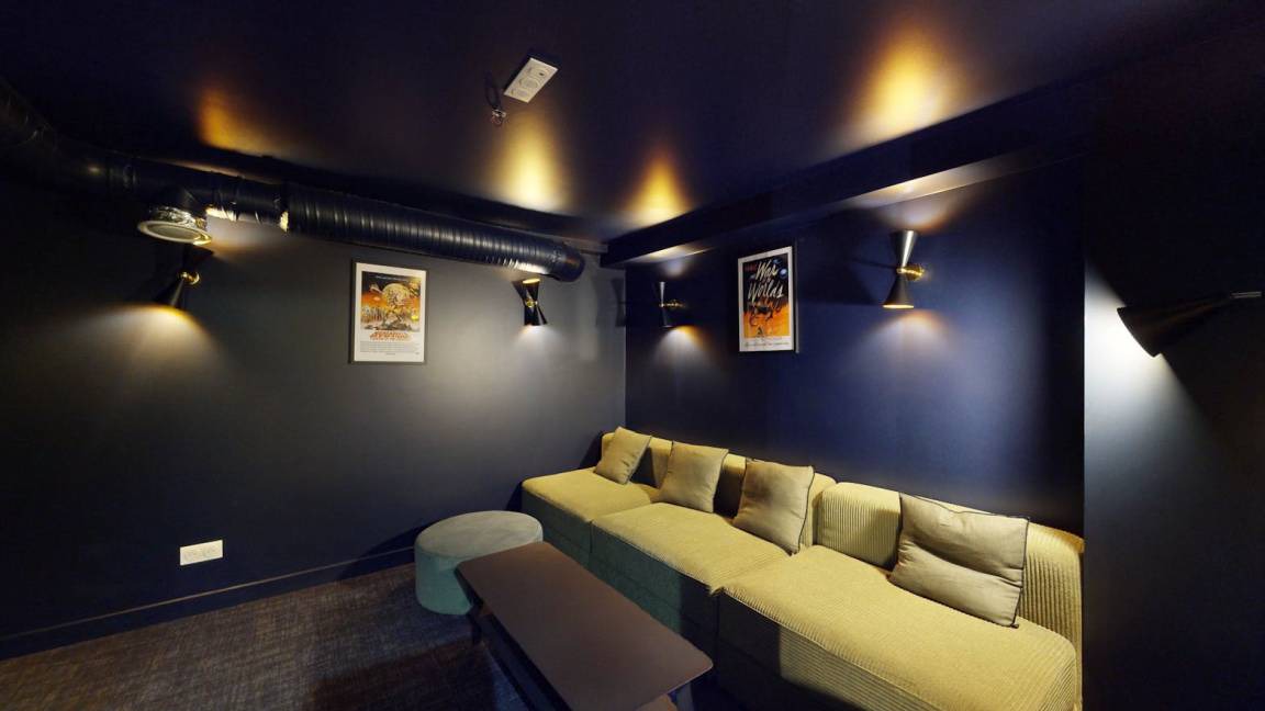 Photo of Livingroom in 18th Arrondissement