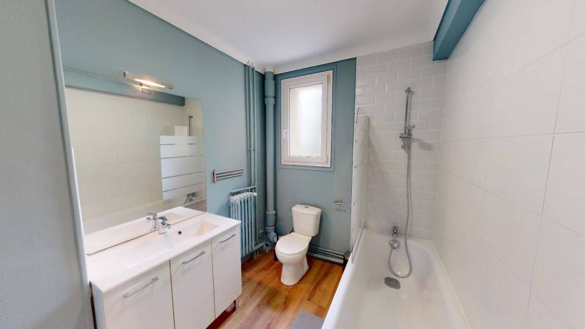 Photo of Bathroom in Porte d'Asnieres