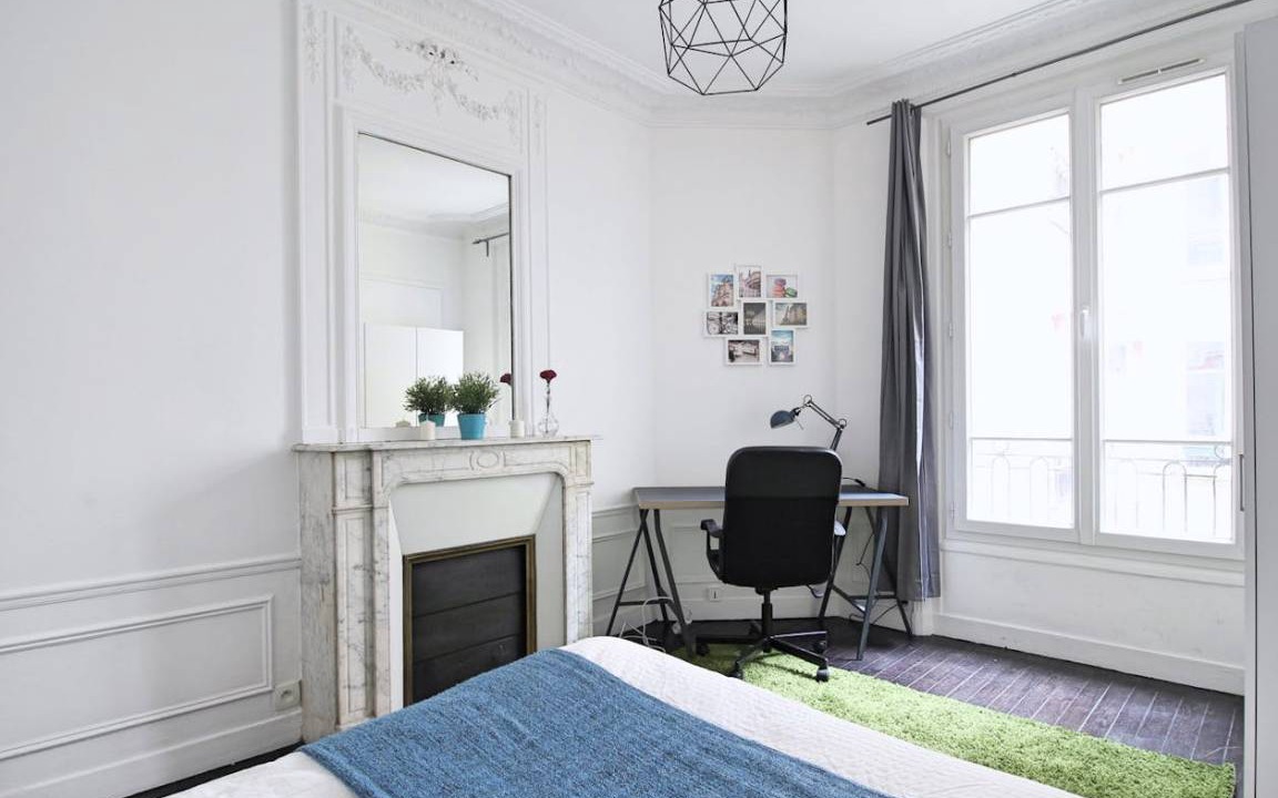 Photo of Bedroom in Saint-Fargeau