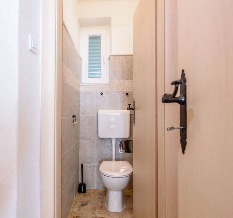 Photo of Bathroom in Brela