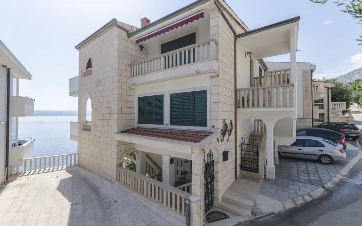 Photo of Others in Brela