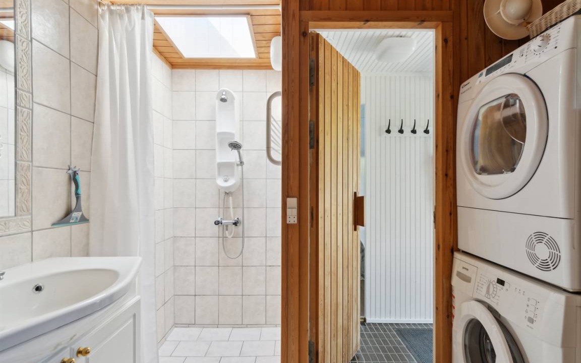 Photo of Bathroom in Holloselund