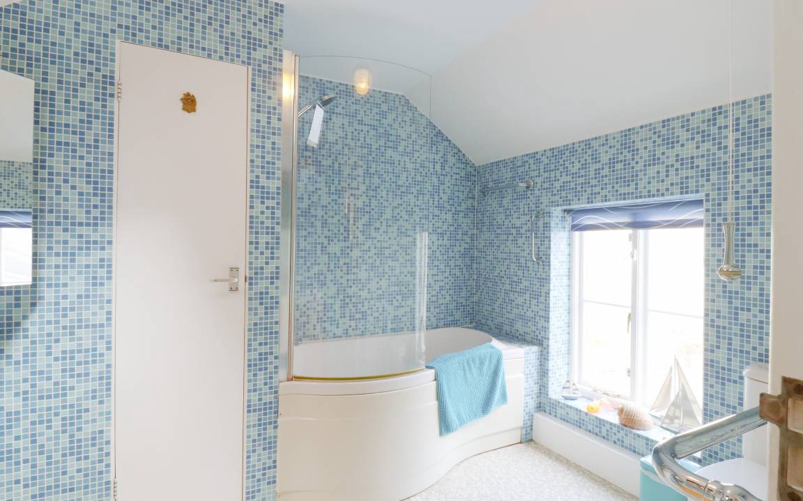 Photo of Others in Deal