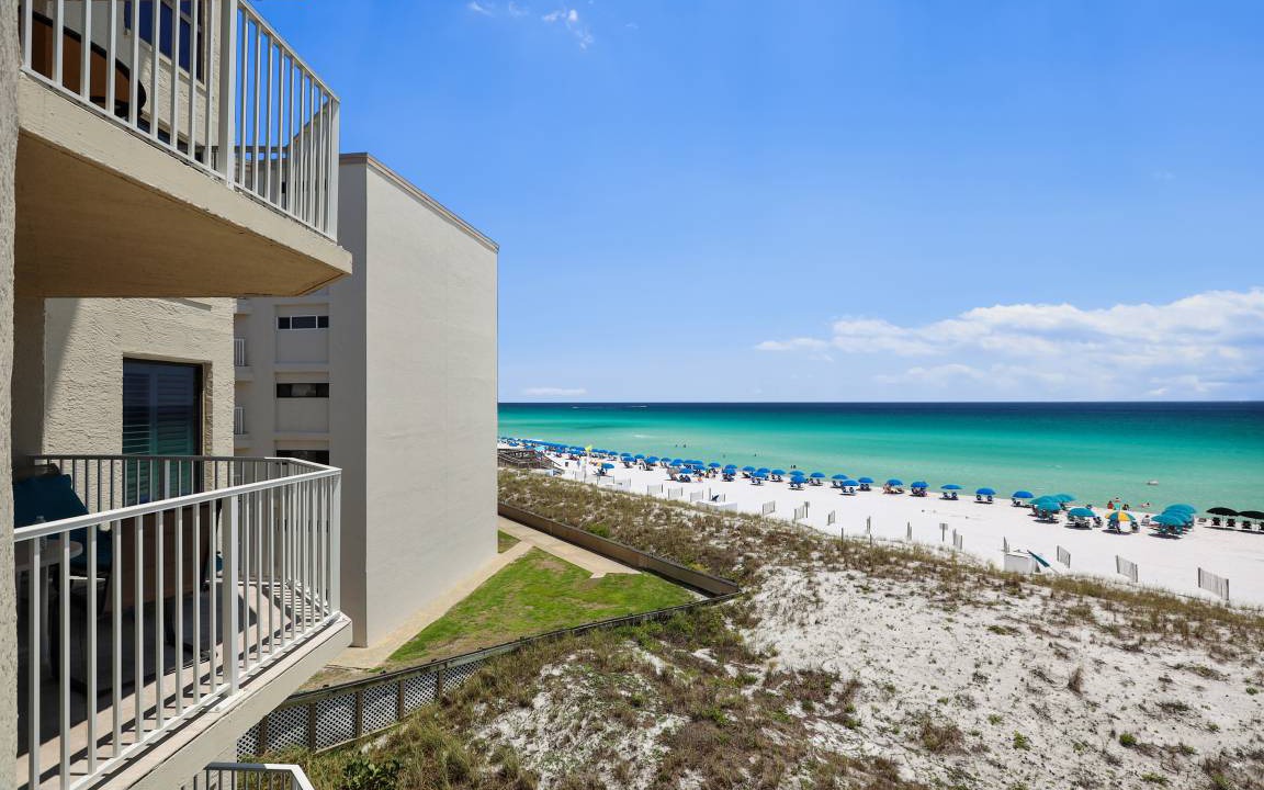 Photo of Patio Balcony in Holiday Isle