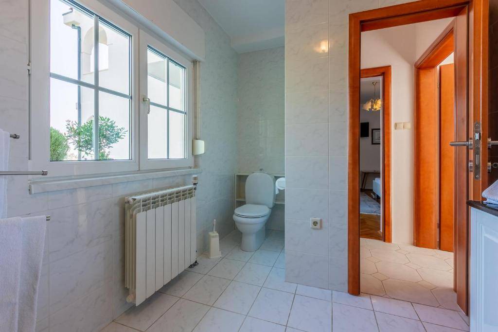 Photo of Bathroom in Rab
