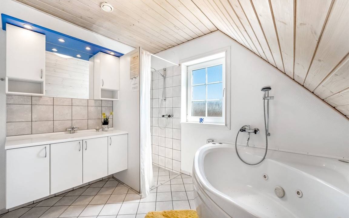 Photo of Bathroom in Nørre Lyngvig