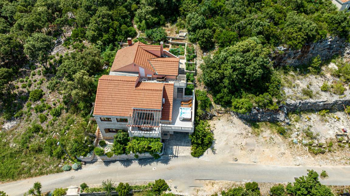 Photo of Others in Cove Tri Zala (Zrnovo)