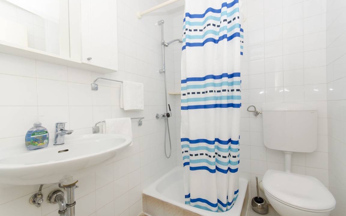Photo of Bathroom in Brela