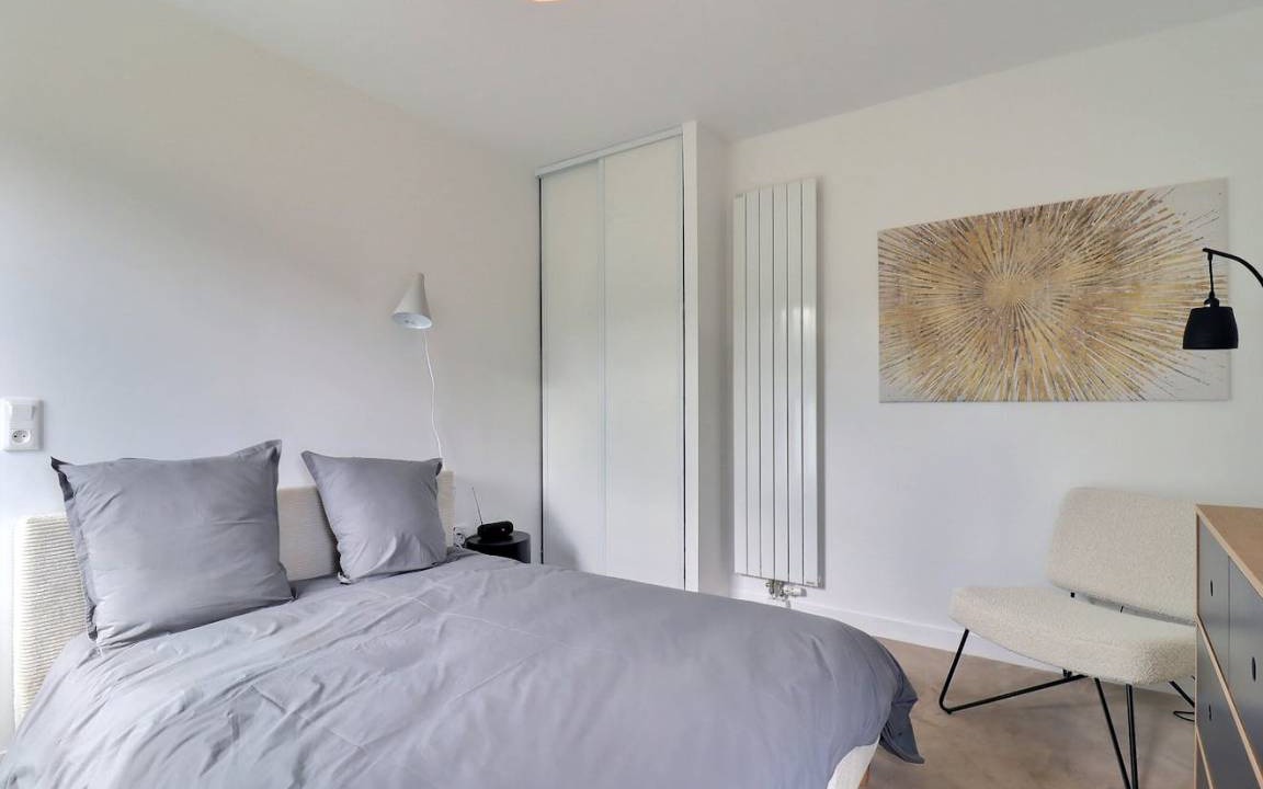 Photo of Bedroom in Republique–Point-du-Jour